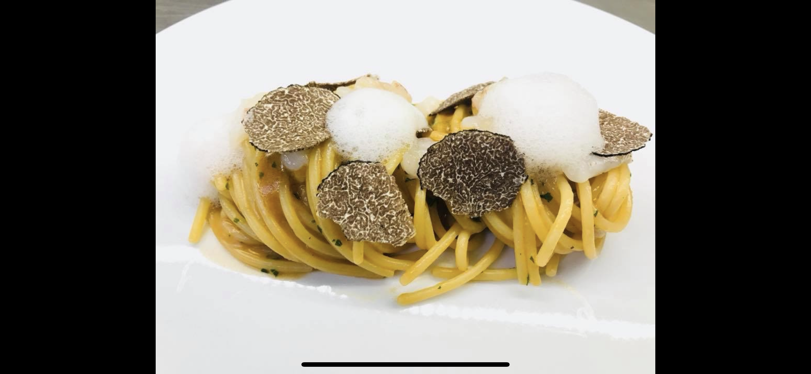 Garofalo - Spaghetti Garofalo aglio e olio con gamberi rossi e tartufo nero